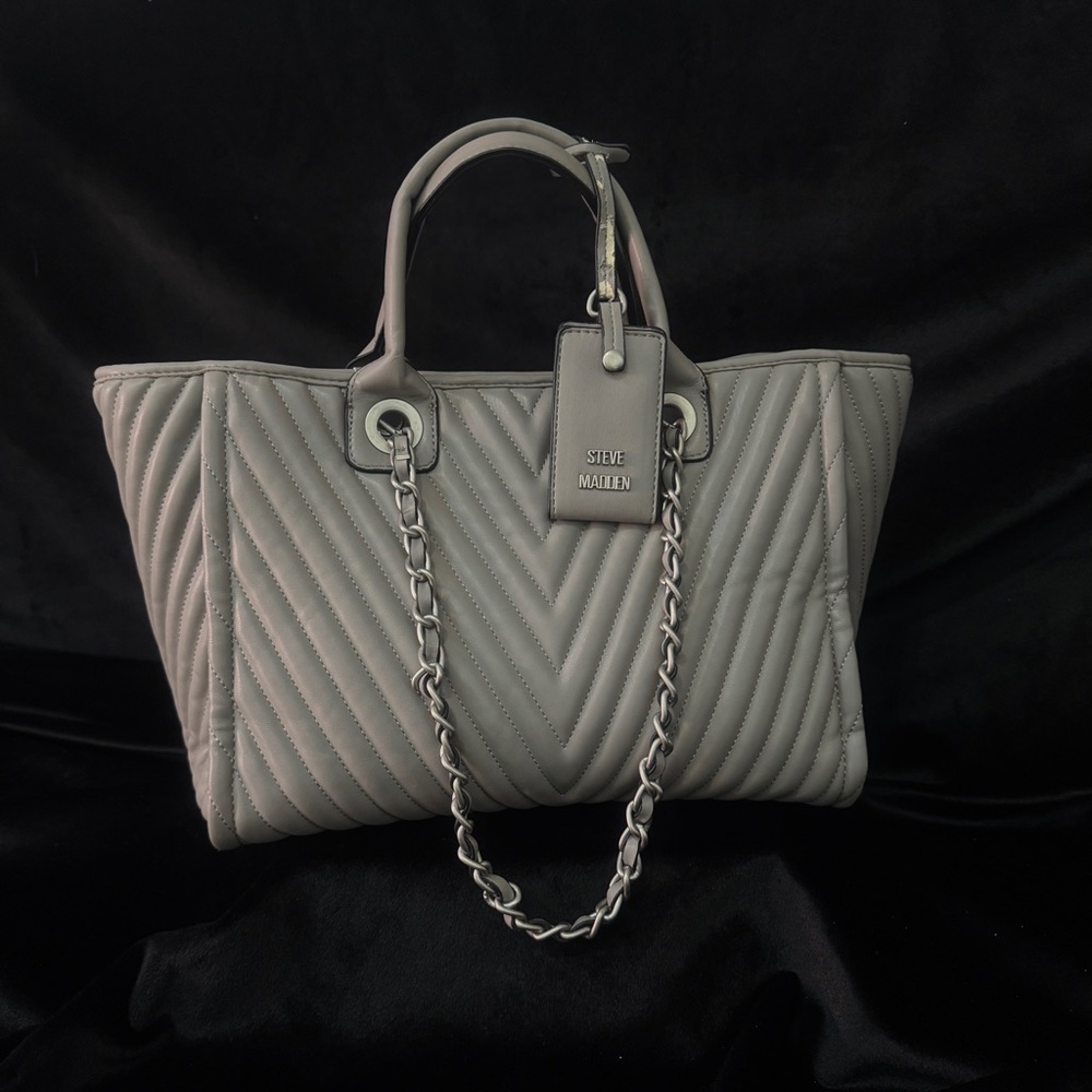 Steve Madden Quilted Tote in Gray